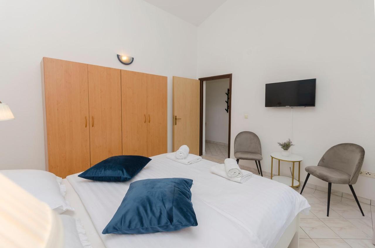 Apartments Anton Vodice Exterior photo