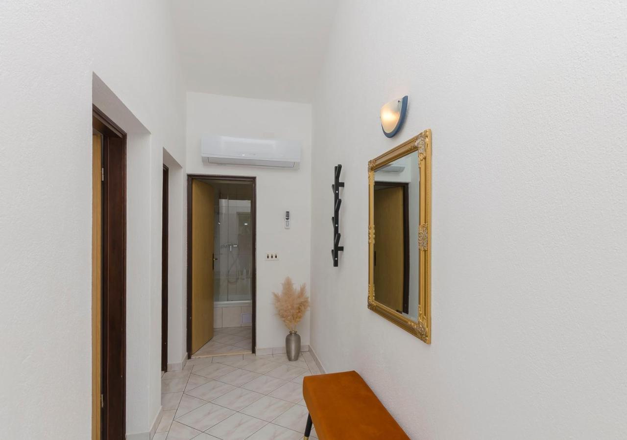Apartments Anton Vodice Exterior photo